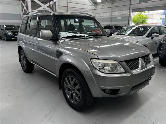 MITSUBISHI PAJERO TR4 2.0 4X2 16V 140CV FLEX 4P AUTOMÁTICO